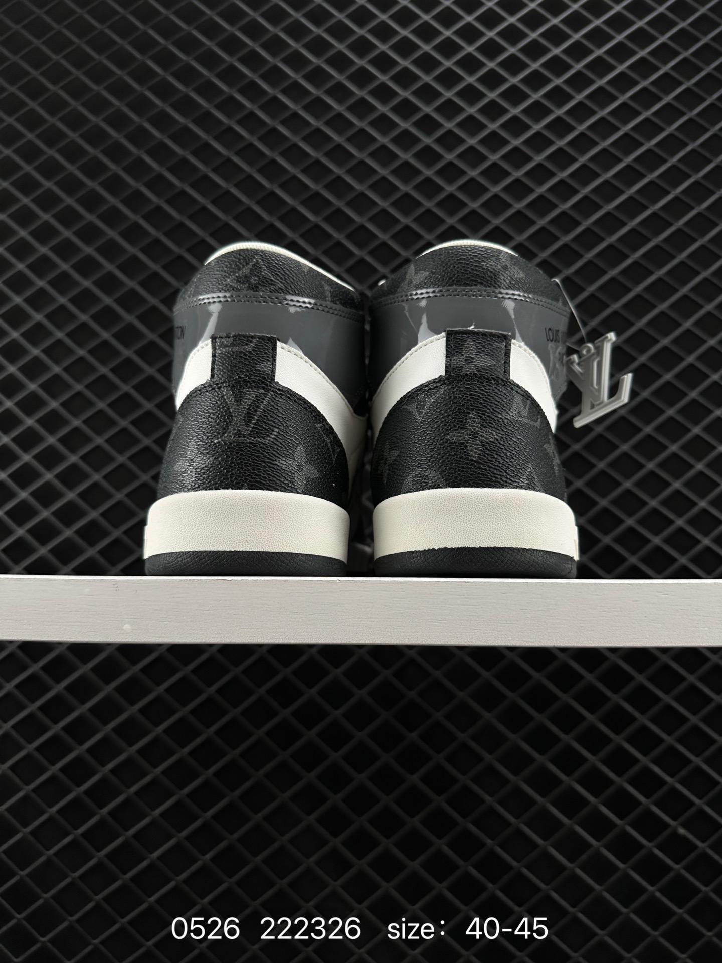 Louis Vuitton x Air Jordan 1 High